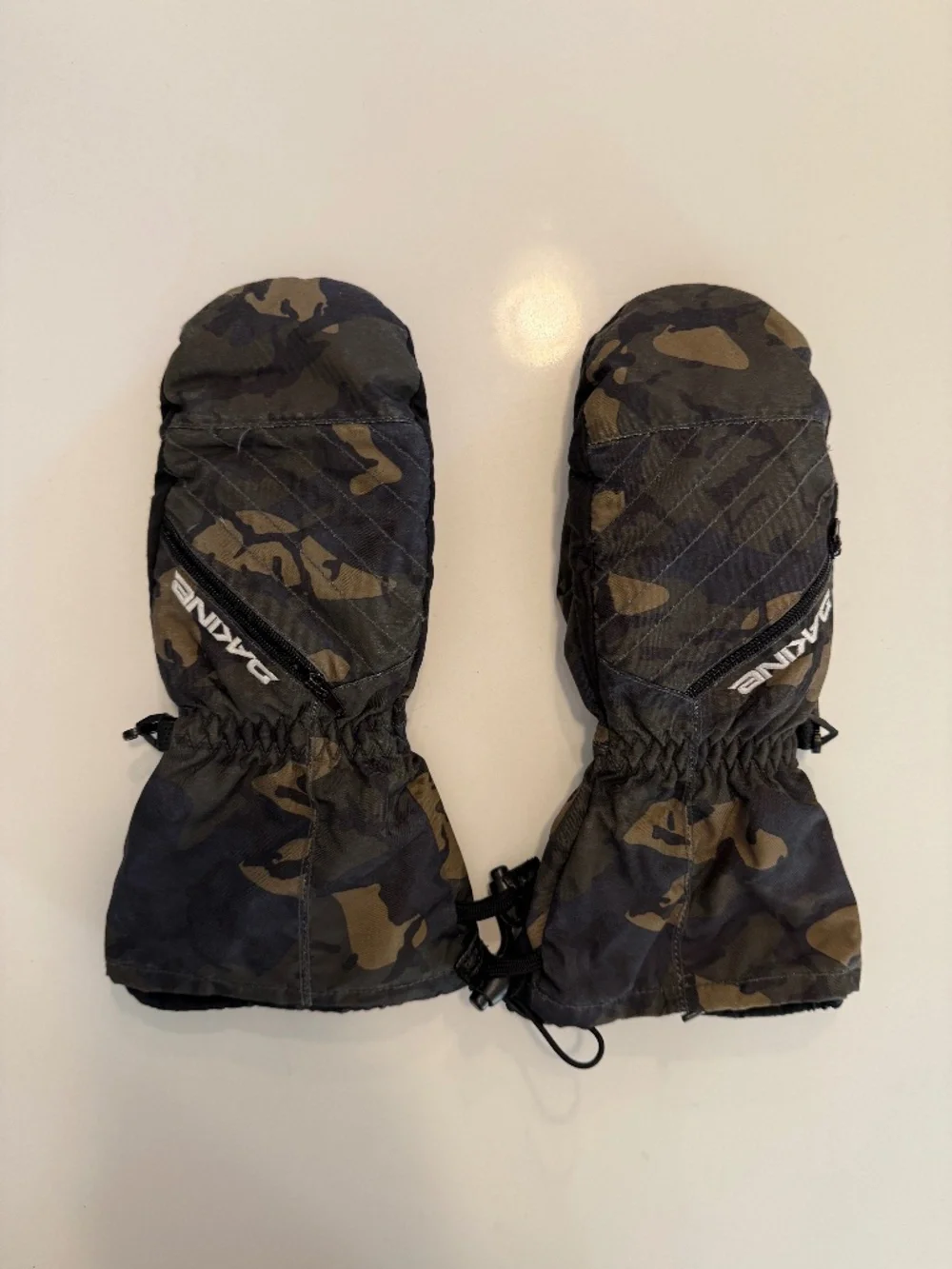 Dakine Kids XL 10-12 Camo Ski Snowboard Mittens Snow Gloves